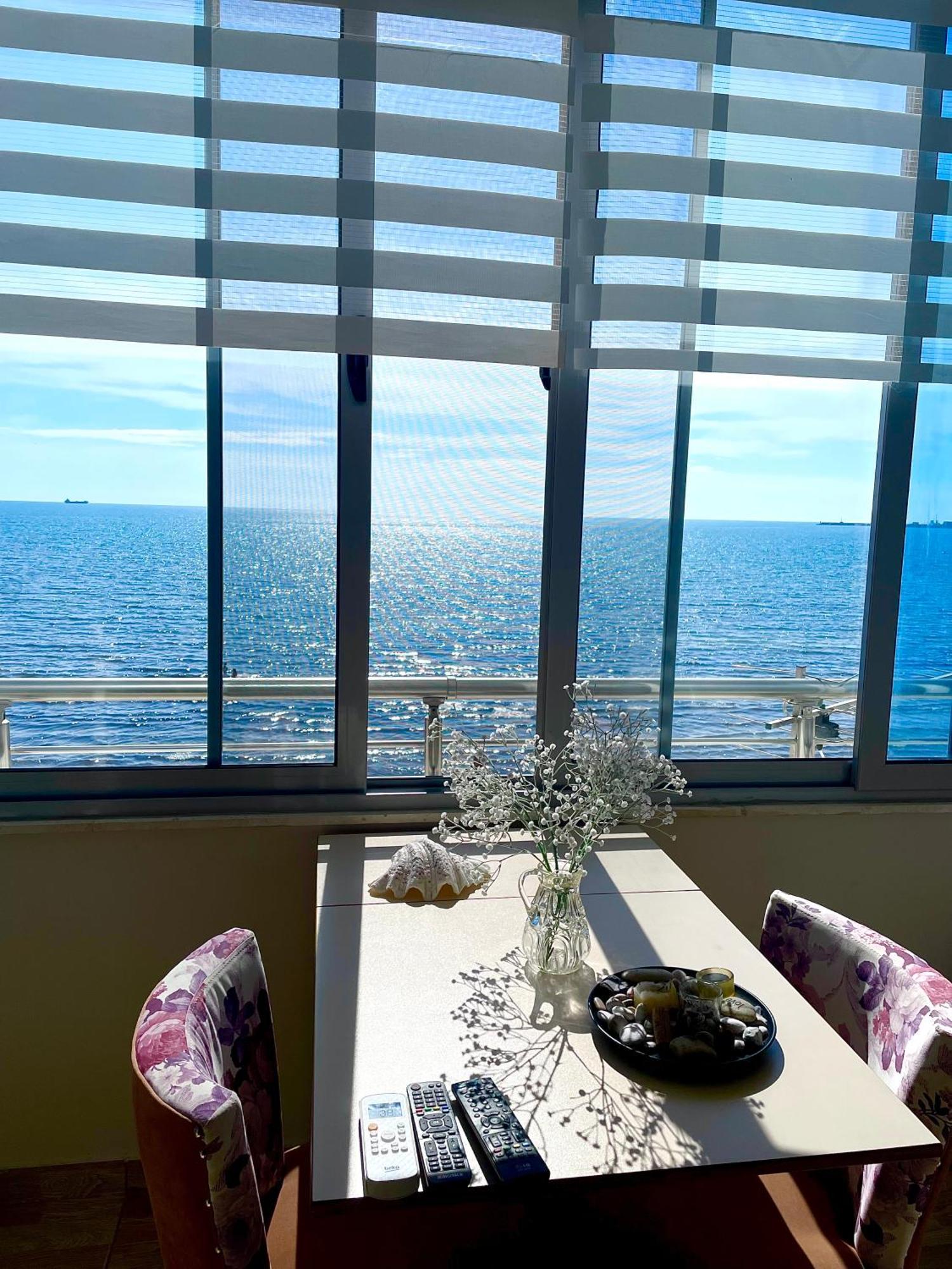 Cozy Beachfront Room Durrës 外观 照片